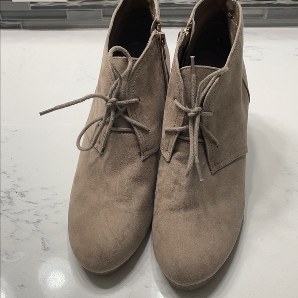 Ankle wedge boots